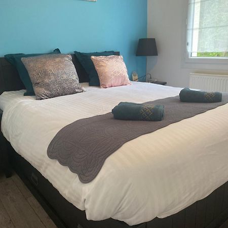 Petite Maison En Auvergne Giat Extérieur photo